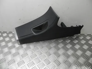 Mercedes-Benz A 231 690 23 25 / A2316902325 SL (R231) 2015 Tapisserie voiture