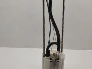 Maserati QUATTROPORTE V 2010 Pompe d'alimentation