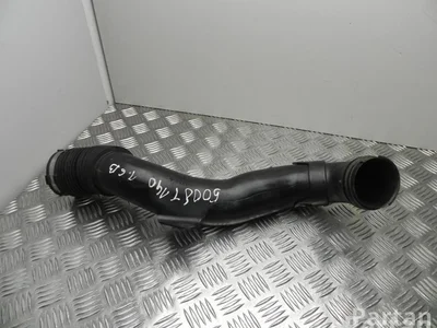 Peugeot 9656237680 5008 2010 Prise d'air / Conduit d'air d'admission - Image 1