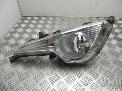 Hyundai 92201-3Z010 / 922013Z010 i40 (VF) 2012 Projecteur antibrouillard - Image 1