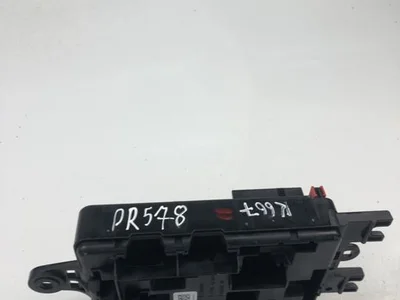 BMW 9337882 3 (F30, F80) 2014 Skrzynka bezpieczników - Obraz 1