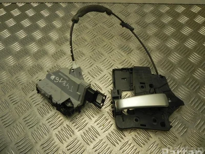 Citroën PSA828416 BERLINGO (B9) 2013 Serrure de porte Right Rear - Image 1