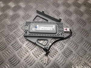 Tesla 1143709-00-B / 114370900B MODEL S 2017 Amplificateur d'antenne