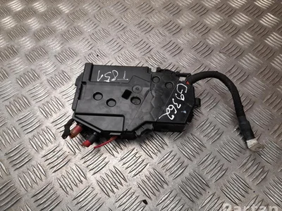 Mercedes-Benz A 177 540 40 07 / A1775404007 A-CLASS W177 2020 Protection centrale contre la surcharge - Image 1