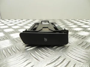 Renault MOULE9600 LAGUNA III Grandtour (KT0/1) 2011 Porte-gobelet