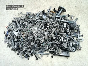 Jeep Wrangler JL 2021 Varžtas komplektas