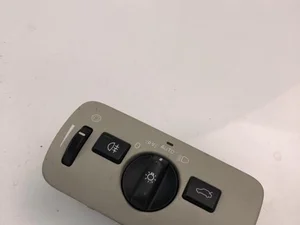 Volvo 30739426 V40 Hatchback 2013 Light switch