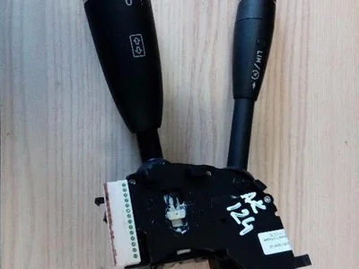 Mercedes-Benz 3OS01120401 C-CLASS (W204) 2010 Levier /interrupteur de lumière courte longue - Image 1