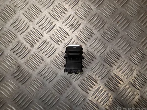 Subaru 83071FL210 Crosstrek/XV II 2021 Bouton de lève-vitre Right Front