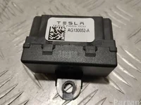 Tesla AG130652 MODEL S 2013 Heated seat control module