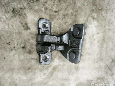 Mercedes-Benz C-CLASS (W205) 2015 Charnière de porte - Image 1