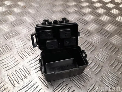 Mazda GRT8-66752 / GRT866752 CX-5 (KF) 2025 Boîte à fusibles - Image 1