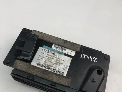 Mercedes-Benz 2108202689 E-CLASS (W210) 1999 Amplificateur audio - Image 1