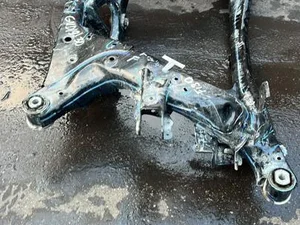 Tesla 1344580-00-B / 134458000B Model Y 2025 Querträger hinten