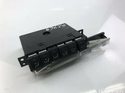 Suzuki 74510-64G / 7451064G BALENO Hatchback (EG) 1998 Contrôle automatique de la climatisation - Image 1