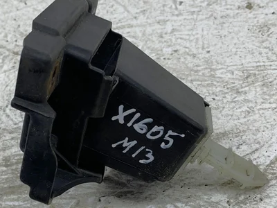 Mazda B63B50163 3 (BM) 2018 Support pour pare-chocs Right Front - Image 1