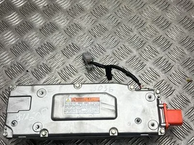 Toyota G9270-42060 / G927042060 RAV 4 V 2022 Onduleur avec convertisseur - Image 1