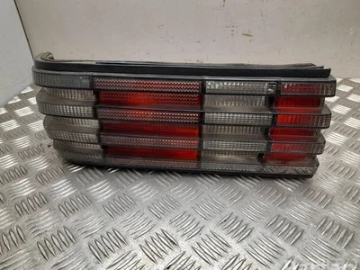 Mercedes-Benz 08-440-1905L, 084401905L / 084401905L, 084401905L S-CLASS (C126 Coupe) 1980 Feu arrière - Image 1