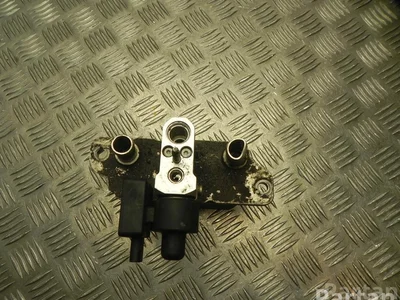 Tesla 1037357-00-D / 103735700D MODEL S 2017 Aušinimo skysčio išsiplėtimo bakelis - Nuotrauka 1