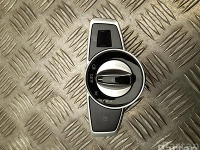 Mercedes-Benz A2229055508 E-CLASS (W213) 2018 Interrupteur de lumière - Image 1