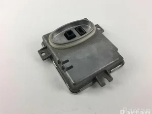 Volvo 626.11.104.99 / 6261110499 V70 III (BW) 2011 unidad de control electrónico del alcance de las luces delanteras