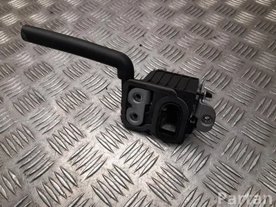 Mercedes-Benz A 447 317 01 00 / A4473170100 VITO Box (W447) 2025 Serrure de porte Right Rear - Image 1