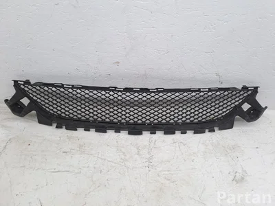 Mercedes-Benz A2058852123 C-CLASS (W205) 2015 Grill - Image 1