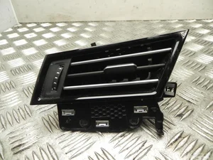 Volkswagen 3G1 819 701 E / 3G1819701E PASSAT Variant (3G5) 2016 Évent