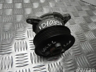 Volkswagen 03F 121 031 A / 03F121031A GOLF VI Variant (AJ5) 2010 Pompe à eau / joint - Image 1