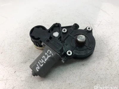 Toyota 85701-02090 / 8570102090 COROLLA (E210) Estate 2022 Moteur d'essuie-glace - Image 1