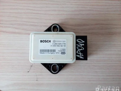 Mercedes-Benz A 006 542 42 18 / A0065424218 VITO Bus (W639) 2014 Bouton pour programme de stabilité électronique -esp- - Image 1