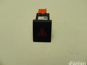 Škoda 5J0 953 235 E / 5J0953235E FABIA II (542) 2011 Éclairage d'urgence / interrupteur de danger