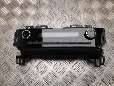 Toyota 55900-0DC90 / 559000DC90 Yaris Cross XP210 2022 Contrôle automatique de la climatisation - Image 1