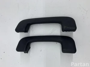 Ford LC5BA045B14 Kuga III 2020 Klamka dachu z przodu z lewej z przodu po prawej