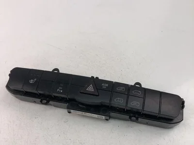 Mercedes-Benz A6398701710 VITO / MIXTO Box (W639) 2006 Emergency light/Hazard switch - Image 1