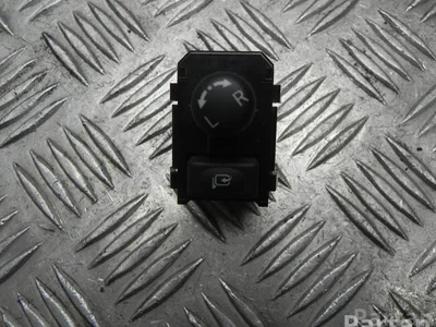 Nissan 9828SD LEAF (ZE1) 2021 Bouton de miroir électrique - Image 1