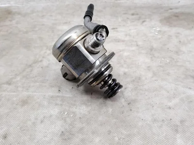 Peugeot 9830305880 208 II (P21) 2021 Capteur de réservoir / pompe à carburant - Image 1