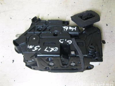 Škoda 5E0 839 016 / 5E0839016 OCTAVIA III (5E3) 2013 Serrure de porte - Image 1