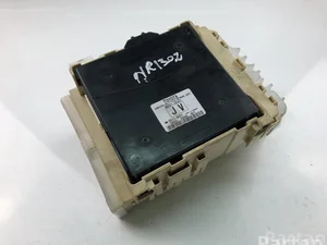 Toyota 89221-02331 / 8922102331 AURIS (_E18_) 2014 Caja de fusibles