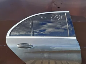 Mercedes-Benz C-CLASS (W205) 2016 Porte Right Rear