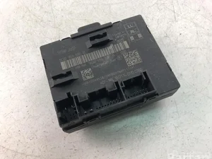 Volkswagen 5Q0959595B PASSAT (3G2) 2017 Control unit for door