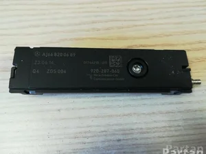 Mercedes-Benz A 166 820 06 89 / A1668200689 CLA Coupe (C117) 2014 Amplificateur d'antenne