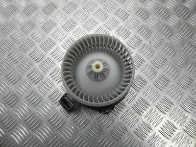 Toyota AV1371, 10U18 YARIS (_P13_) 2017 Ventilateur d'intérieur - Image 1