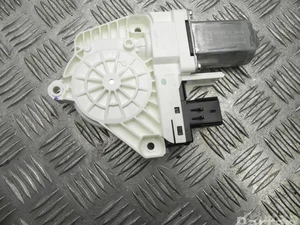 Tesla G03482-101, 122121, A4042 / G03482101, 122121, A4042 Model Y 2022 Moteur de lève-vitre Right Rear