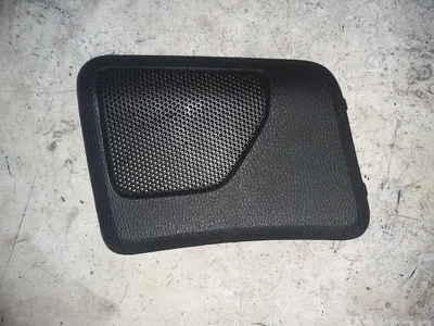 Volvo 1882 volvo / 1882volvo V70 II (SW) 2003 Grillades - Image 1