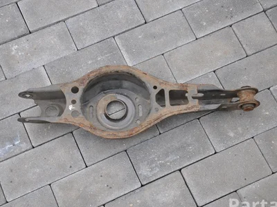 Toyota COROLLA (E210) Estate 2019 Arrière  bras inférieur right side - Image 1