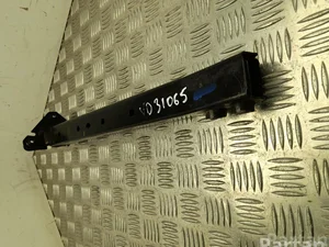 Nissan 758249523R JUKE (F16) 2021 Support