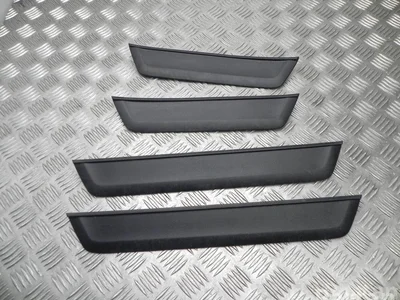 Lexus 67912-48110, 67911-48110, 67916-48070, 67915-48070 / 6791248110, 6791148110, 6791648070, 6791548070 RX (_L2_) 2017 Bordure de seuil de porte - Image 1