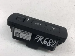 Volvo 31443874 XC40 2021 Botón del maletero