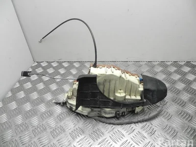 Mercedes-Benz A 221 720 34 35 / A2217203435 S-CLASS (W221) 2008 Serrure de porte - Image 1